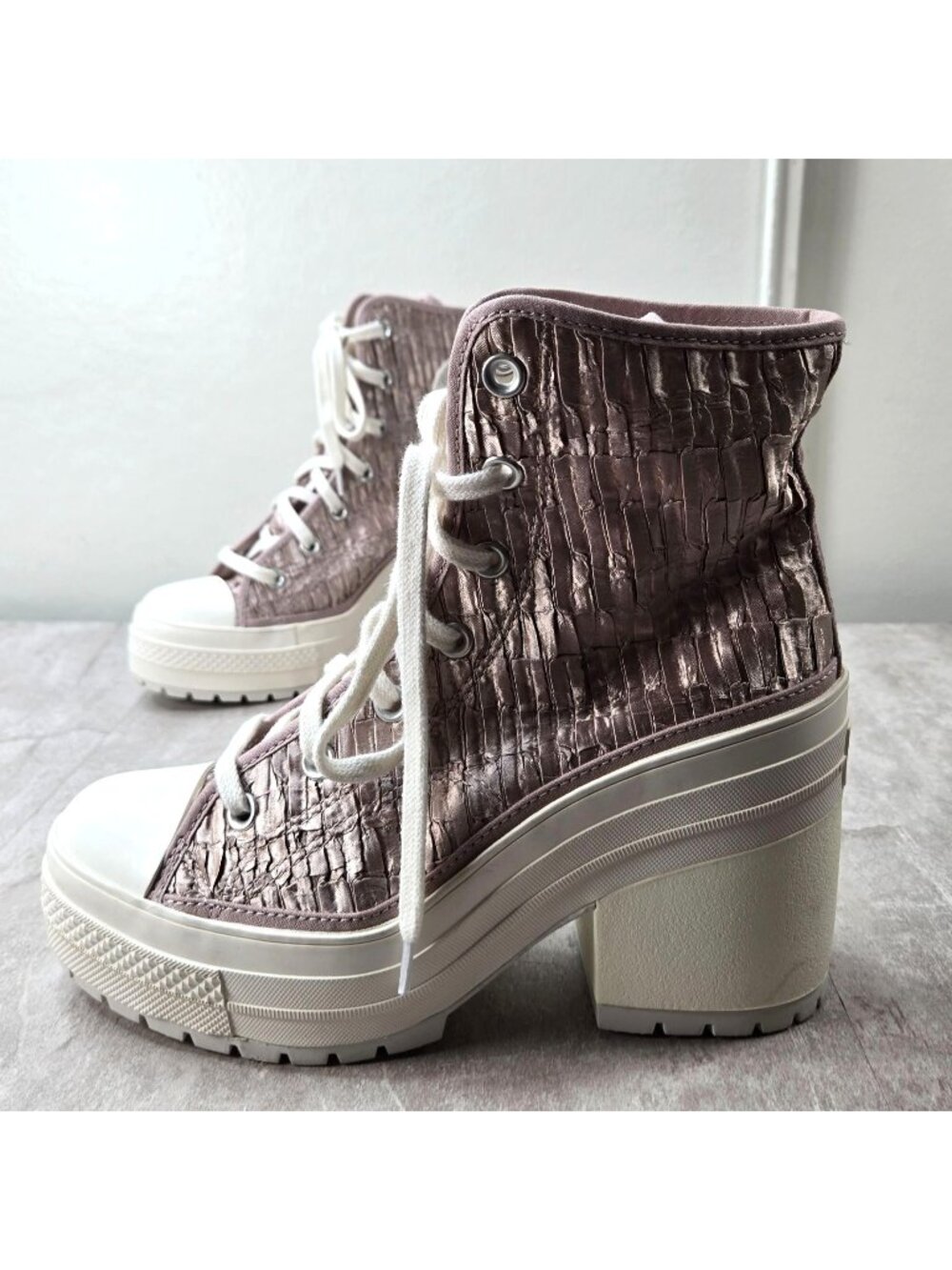 Converse Platform Block Heel Boots 8 Rose Gold Grunge Y2K Lace Up Lugged Bootie